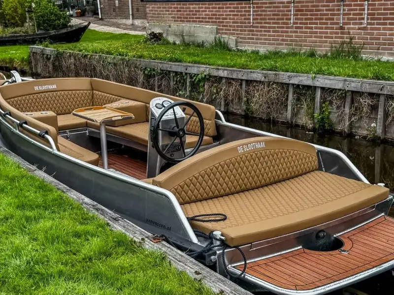 Sloep Giethoorn Lounge